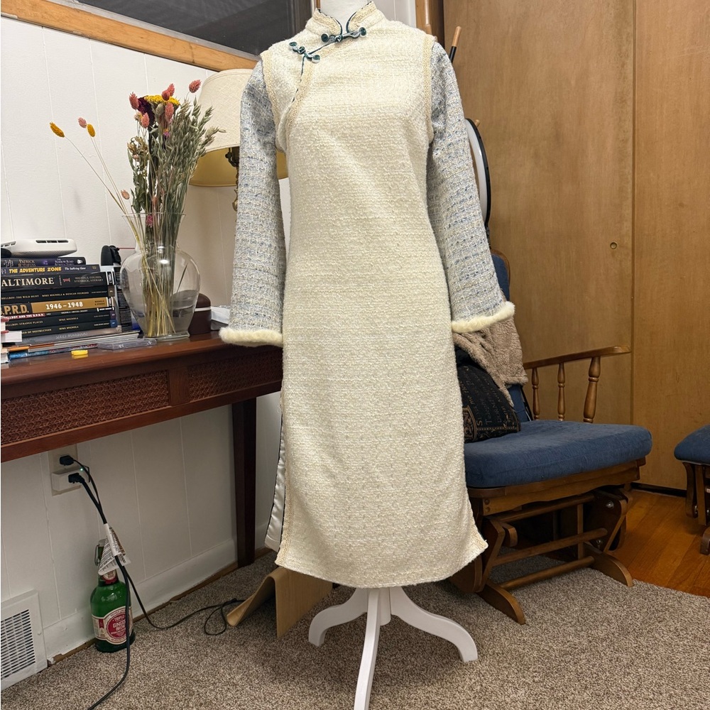 Tweed long sleeve winter Cheongsam, size XS